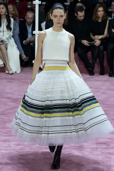 Look 53